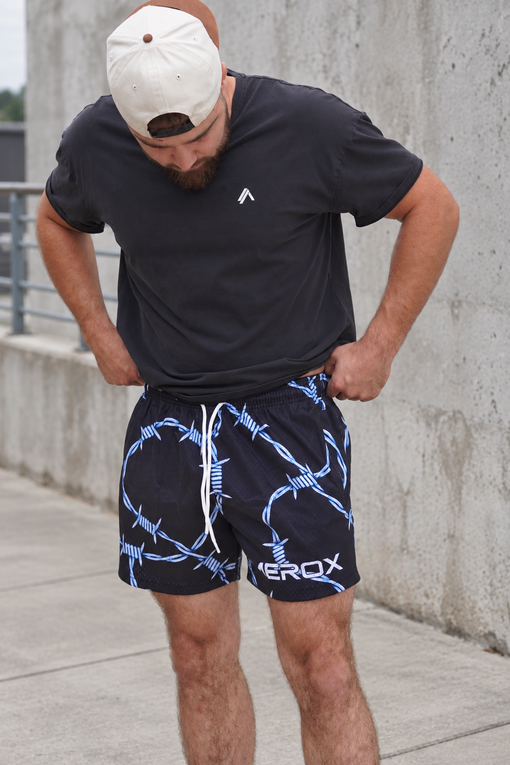 MEROX Barbed Wire 5-Inch Mesh Shorts – Unisex with Zipper Pockets