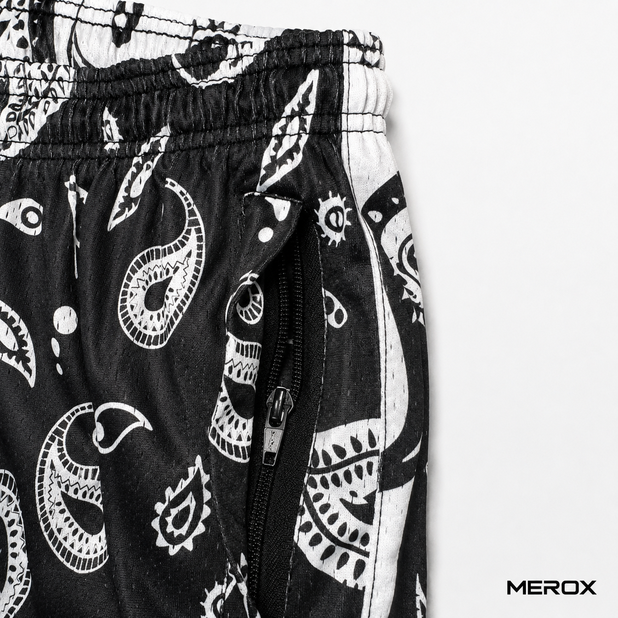 MEROX bandana mesh shorts secure zipper pocket detail