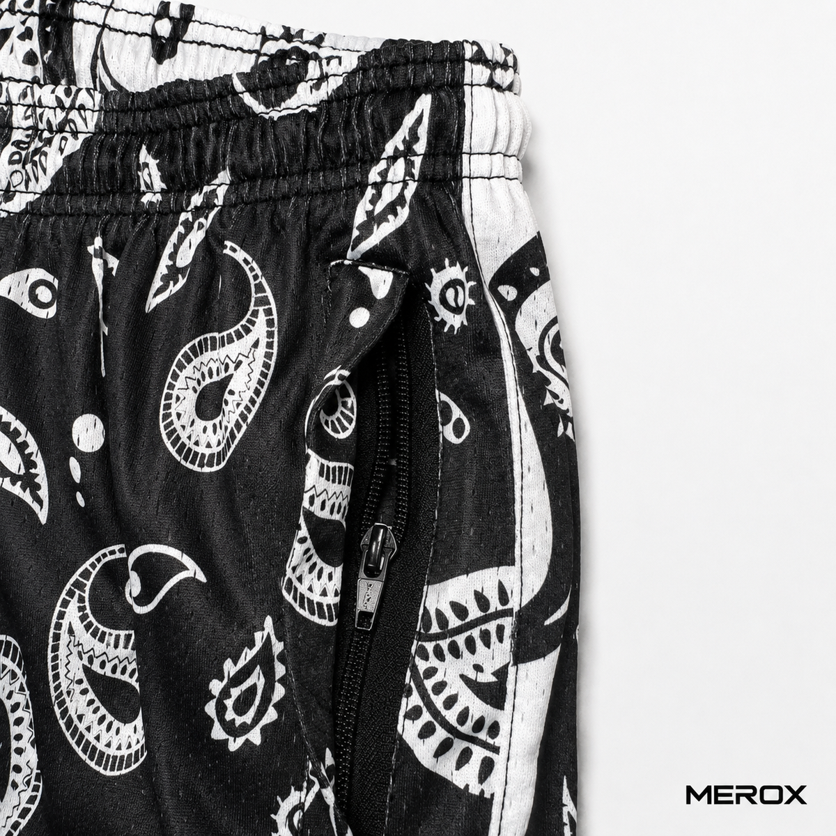 MEROX bandana mesh shorts secure zipper pocket detail